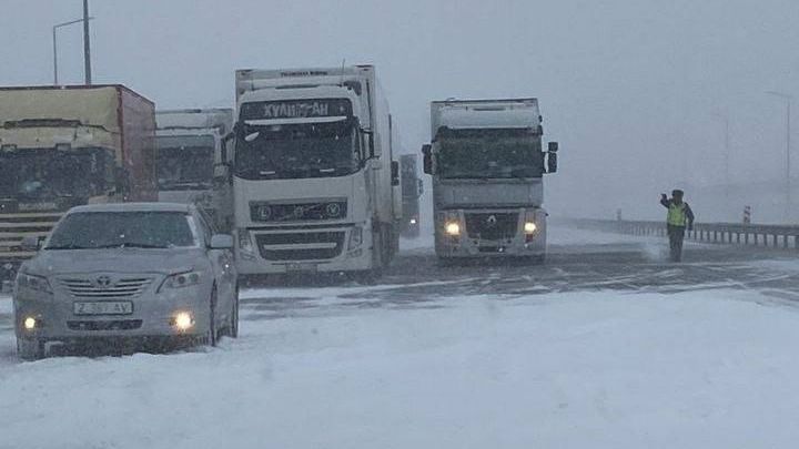 сопровождение 5 автоколонн численностью более 700 авто сопроводили акмолинские полицейские