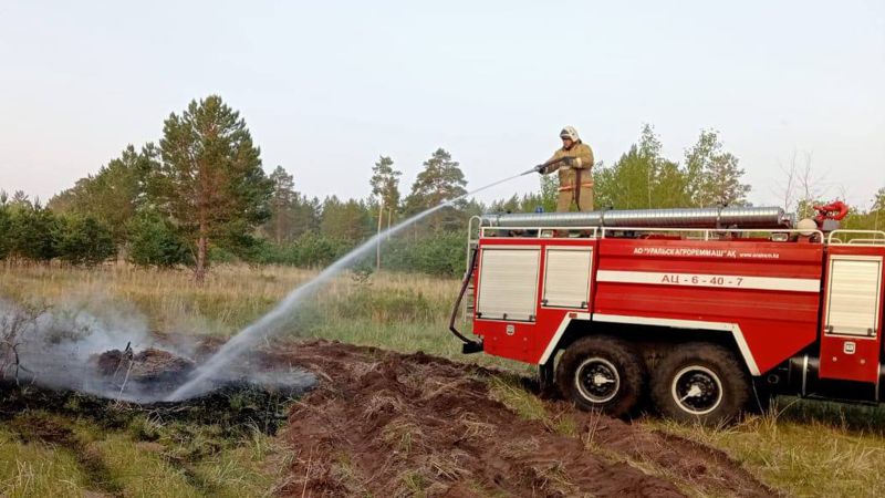 Сильный пожар в Абайской области: угрозу для населенных пунктов сняли