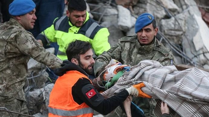 Землетрясение в Турции: число погибших выросло до 12,3 тыс.