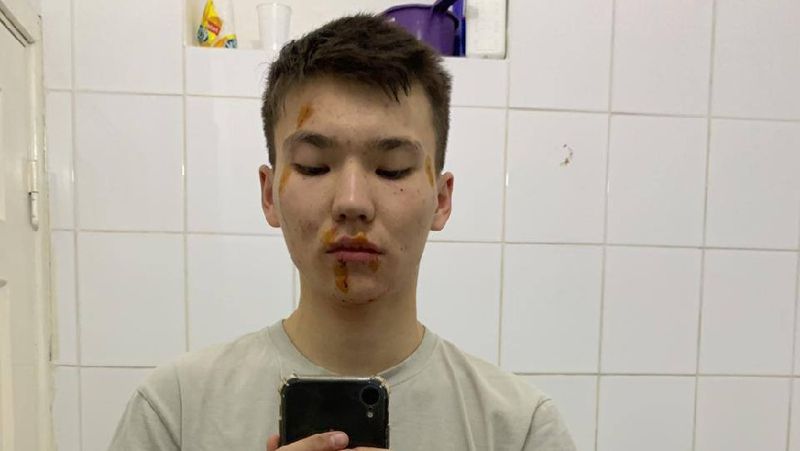 В Алматы столкнулись два пассажирских автобуса 