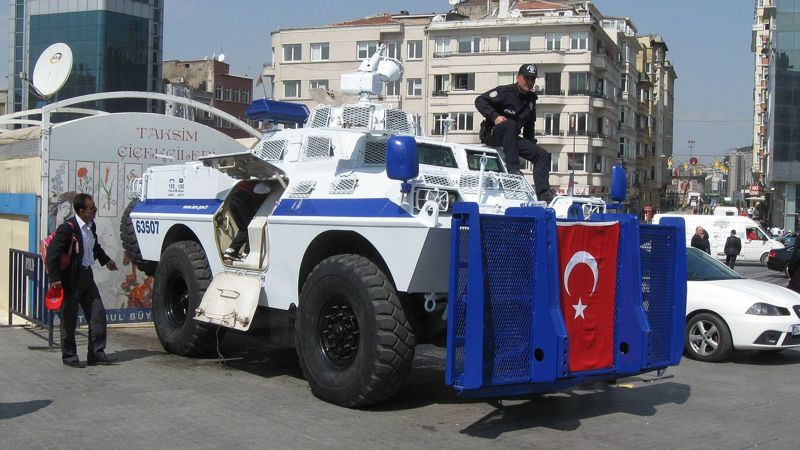 полицейские в Турции