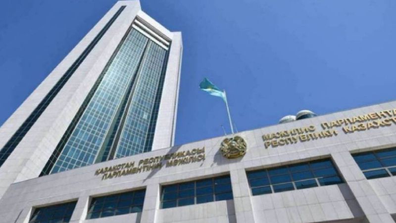 заседание мажилиса законопроекты, Парламент РК