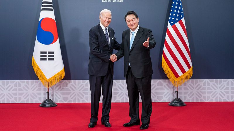 президенты США и Южной Кореи