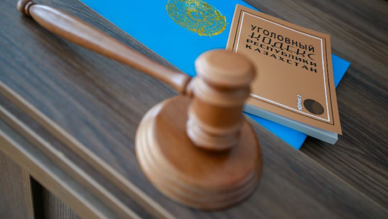 Сот балғасы Алматы облысы, пжемқорлық, Сыбайлас жемқорлыққа қарсы іс-қимыл агенттігі, қылмыс, шенеунік, бастық