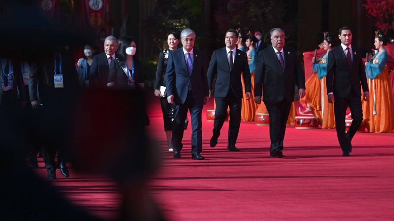 Токаев принял участие в официальной церемонии встречи глав государств в Китае