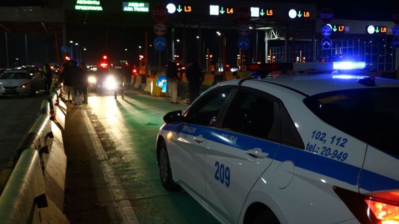 Полицейский автомобиль ДТП в Алматинской области