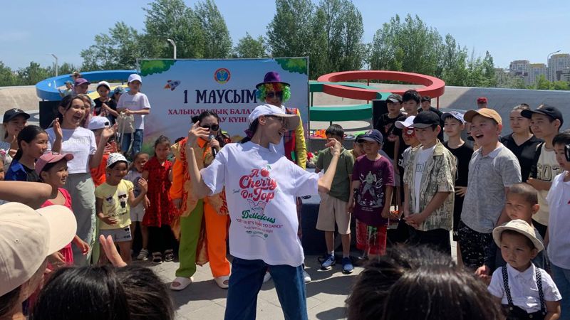 Казахстан Астана День защиты детей