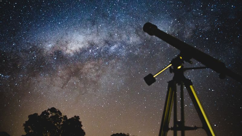 Ближе к звездам: астрономы обещают с 14 апреля по 18 метеоров в час