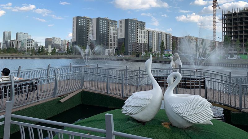 Казахстан Астана пруд