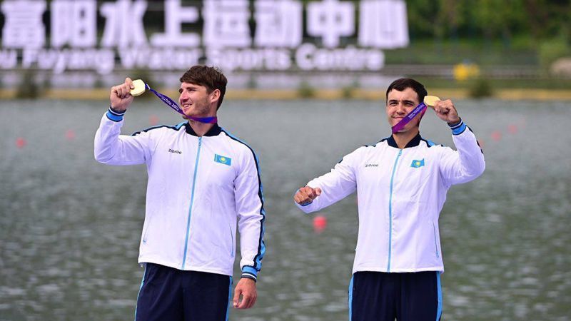Казахстанские гребцы завоевали золотую медаль Азиады