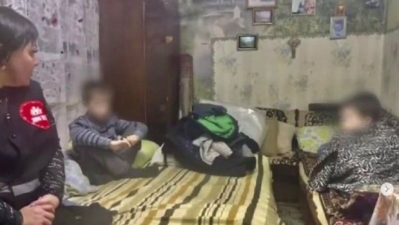 В Павлодаре, спасенные из пожара дети рассказали, что их мать подожгли намеренно