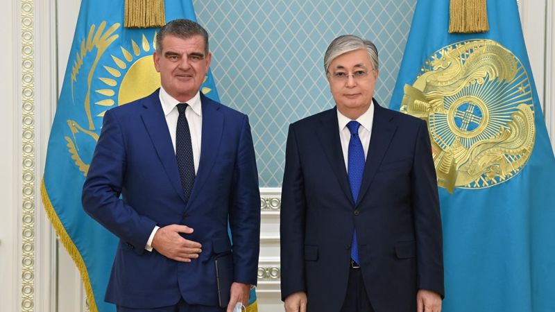 Тоқаев пен Петер Шпулер Тоқаев пен Петер Шпулер