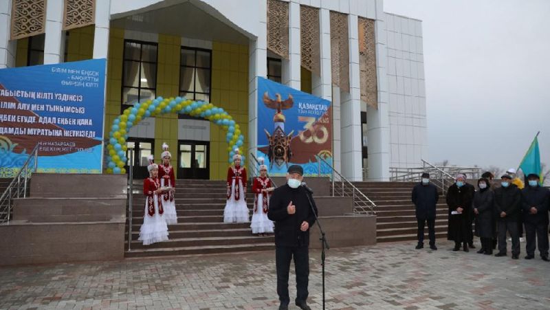 Бердібек Сапарбаев Оқушылар сарайы
