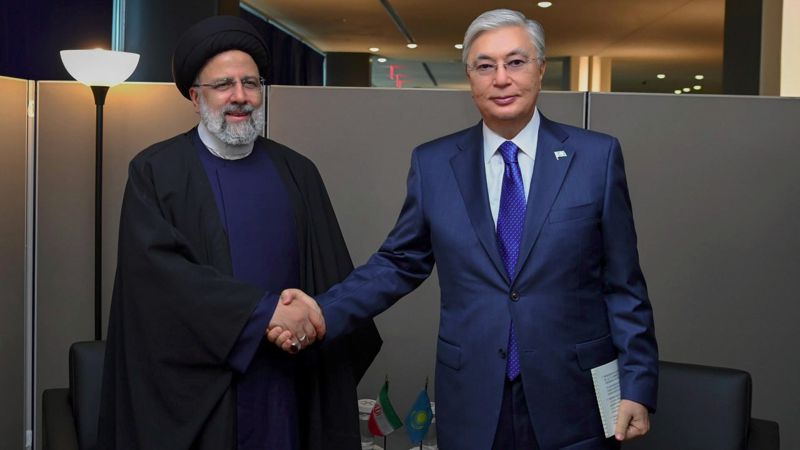 Образцовые отношения: Токаев встретился с президентом Ирана 