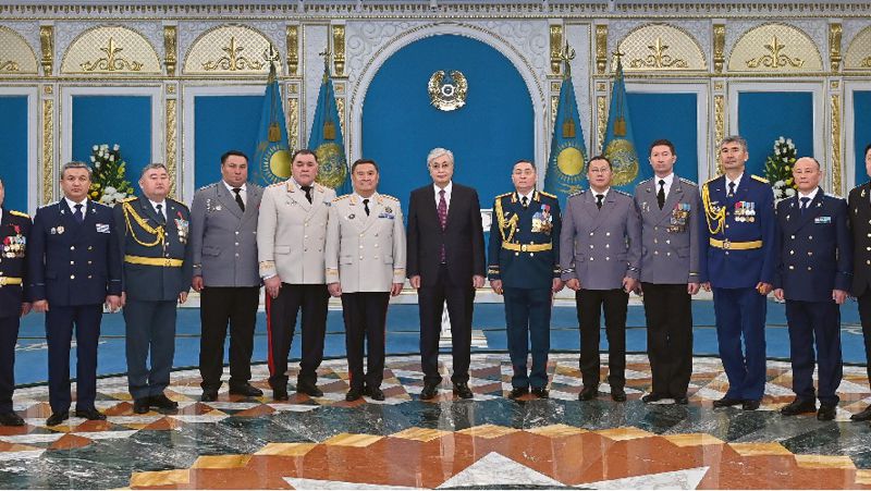 Военнослужащие РК награждены в честь Дня Республики