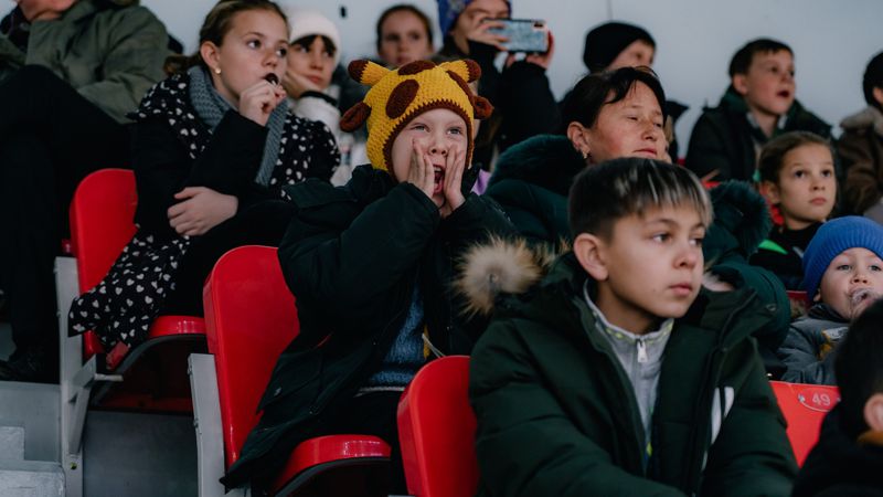 Parimatch Foundation пригласил детей из села Тургень на матч ХК 