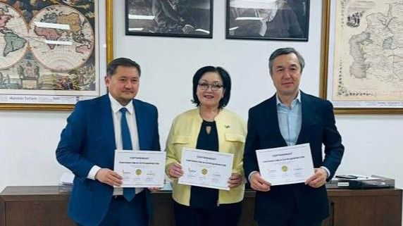 Саясат Нурбек, Альбина Ержанова, Раимбек Баталов Президент Enactus Kazakhstan провела встречу с министром науки и председателем НПП "Атамекен"