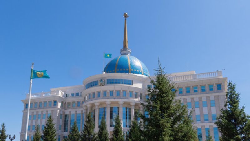 праздников стало меньше в Казахстане