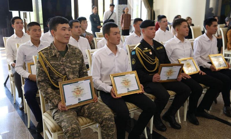 Более 600 молодых людей воспользовались образовательными льготами после службы в армии