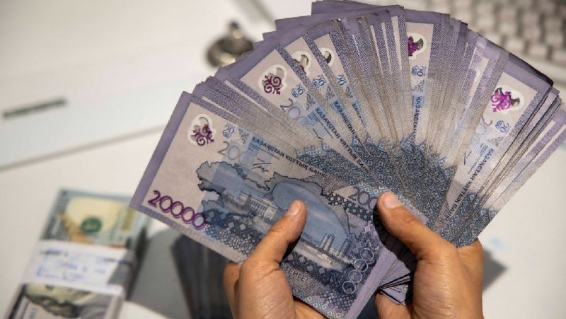 В Казахстане выпустят новую банкноту номиналом 20 тысяч тенге