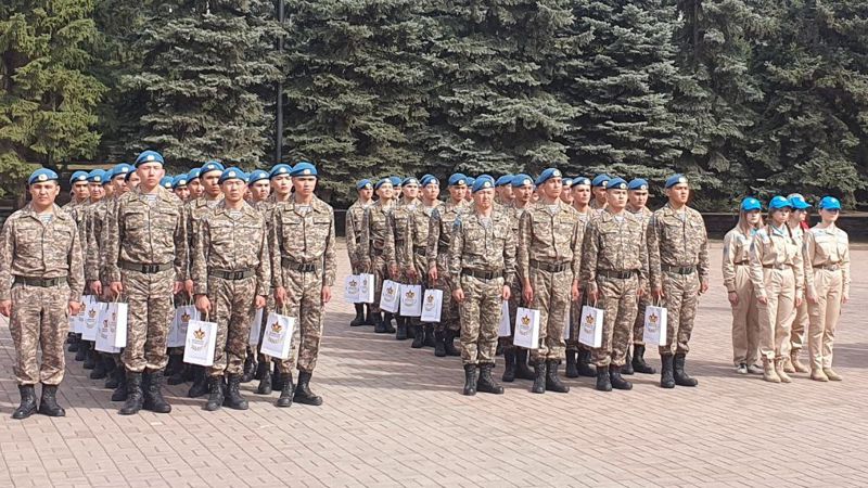 торжественная церемония проводов призывников, фото - Новости Zakon.kz от 05.04.2023 20:57