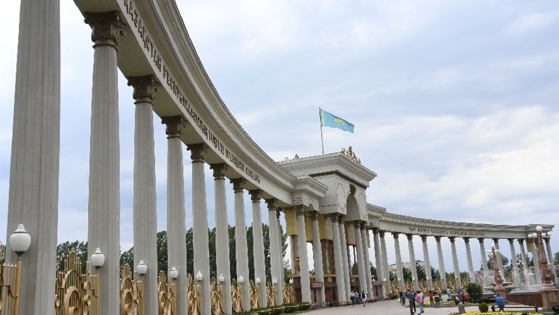 Мемлекеттік ту Депутаттық сауалнама