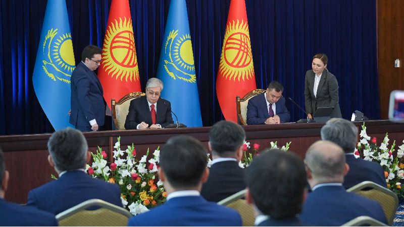 Қырғызстан, Қазақстан президенті, брифинг