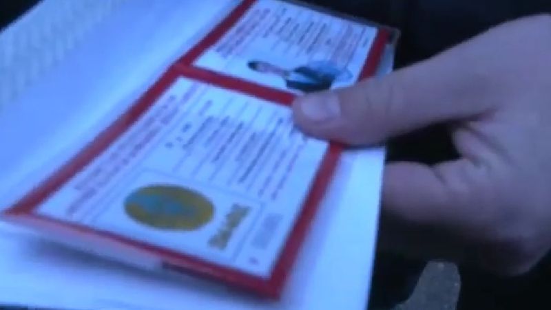 Актюбинец продавал удостоверения "сотрудников МВД"