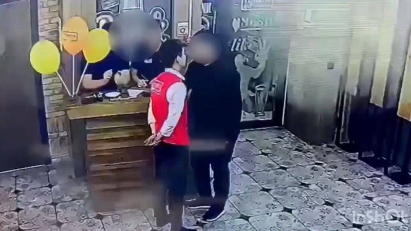 Житель Актобе жестоко избил сотрудника ресторана