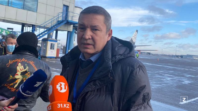 Сменный начальник аэропорта Фархат Сабитов