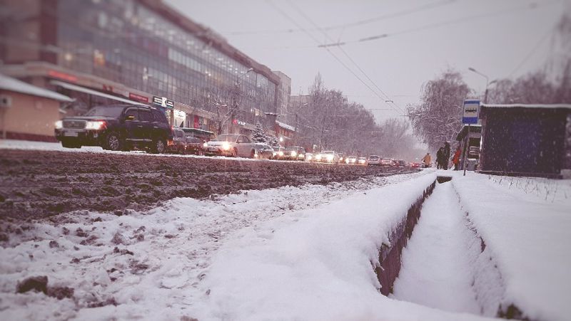 Автомобили Снегопад