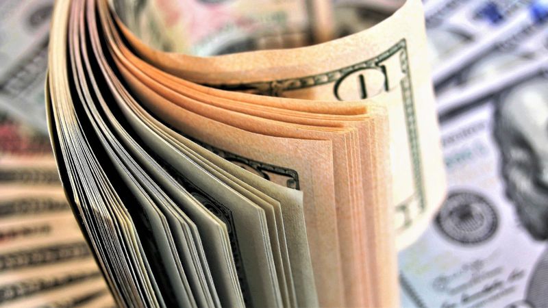 доллары торги на бирже