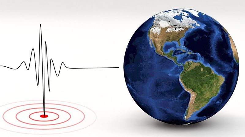 Мощное землетрясение магнитудой 7,8 зафиксировано в центральной части Турции