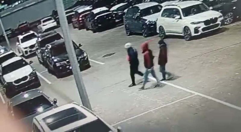 Подростков-автоворов попали на  камеру в Астане