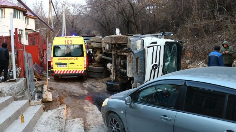 ДТП на улице Сагадата Нурмагамбетова