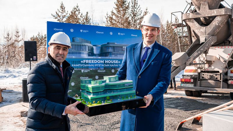 Турлов профинансировал строительство кампуса школы IQanat в дар сельским детям