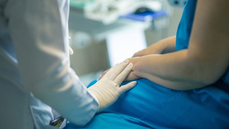 Дәрігер мен науқас Маймыл шешегі, маймыл шешегінің симптомы