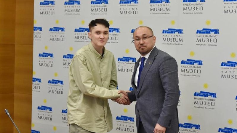 Ерік Төленов пен Дәурен Абаев Ерік Төленов пен Дәурен Абаев
