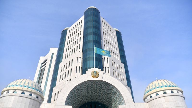 Токаев прекратил полномочия Маулена Ашимбаева и депутатов Сената