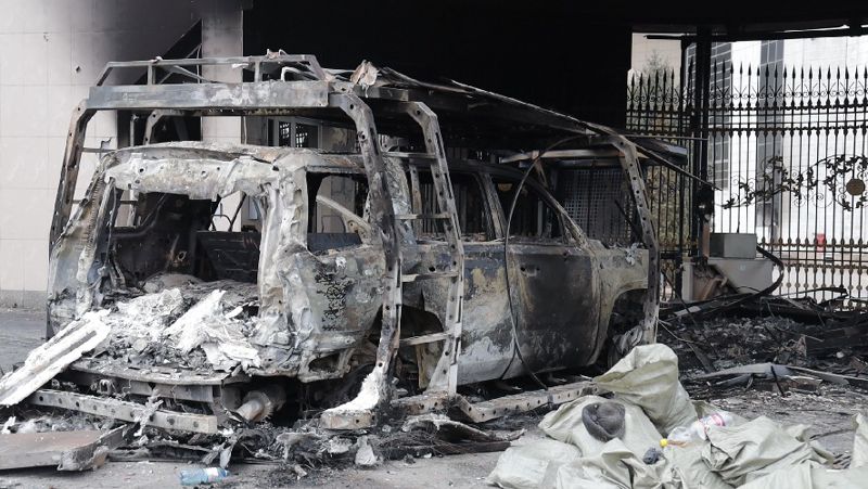 автомобиль сгорел автомобиль сгорел