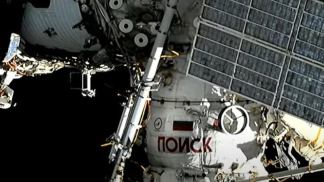 Зачем российские космонавты снова выходили в открытый космос
