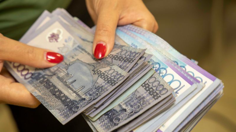 Жительница Туркестанской области выманила у бизнесменов 5 млн тенге ради погашения кредита