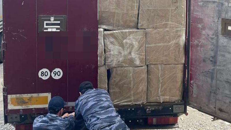Қазақ-Қытай шекарасынан электронды темекінің ірі партиясын заңсыз өткізбек болғандар ұсталды Кедендік бақылау
