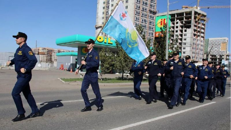забег военные