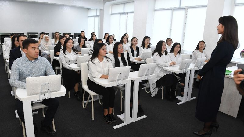 студенты, колледж студенты, колледж