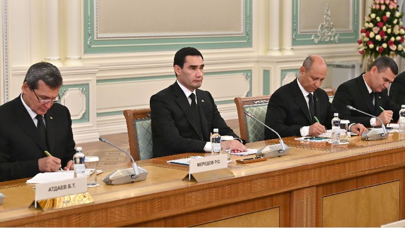 Кеңейтілген құрамдағы кездесу