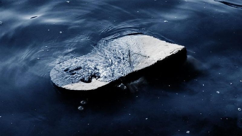 Вода СКО мужчина утонул, спасая сына