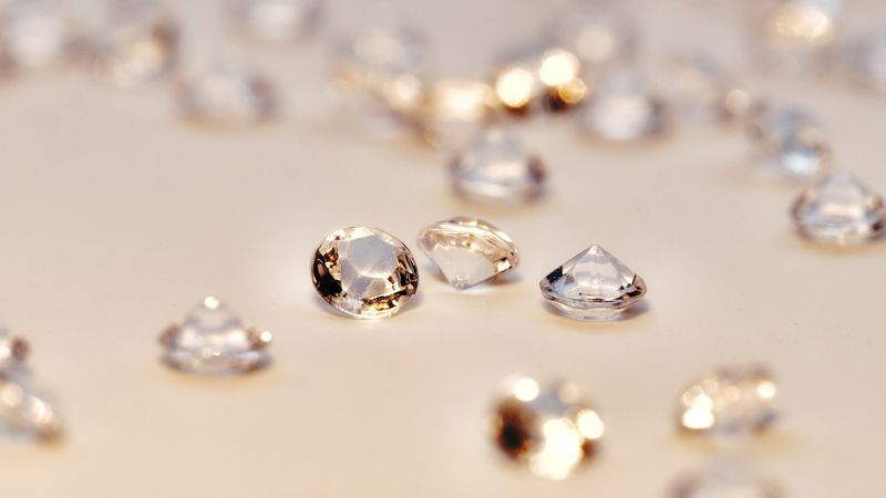 Домработница украла бриллианты в Астане