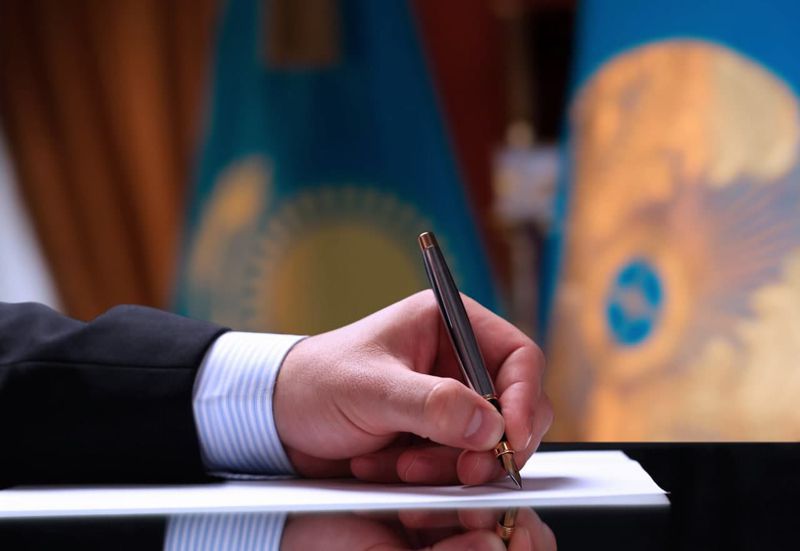 Қалам және қол Заң жобасы, үкімет отырысы, ҚР Әділет министрлігі