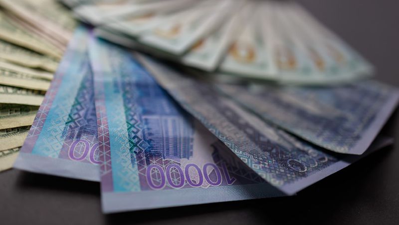 Доллар, юань, рубль